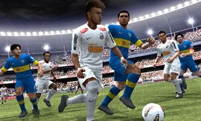 Pro Evolution Soccer 2013 3D (3DS)